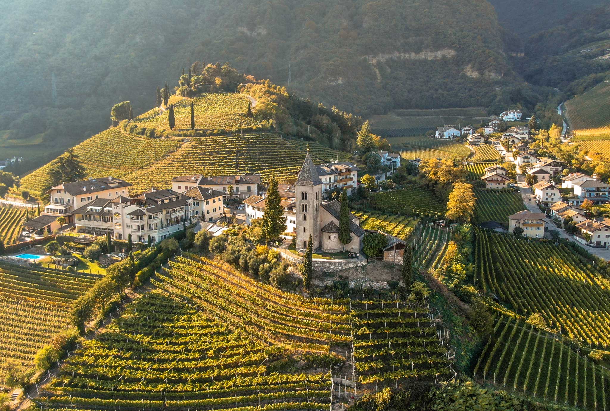 Ein Tag in unserem schönen Weindorf Tramin